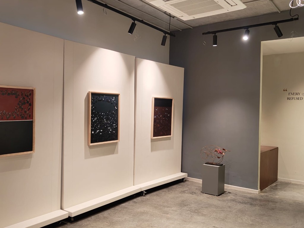 Gallery with movable art panels and sculptural display